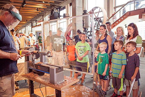 Grand Rapids Mini Maker Faire 2018: Parents, get your kids out of the house this weekend!