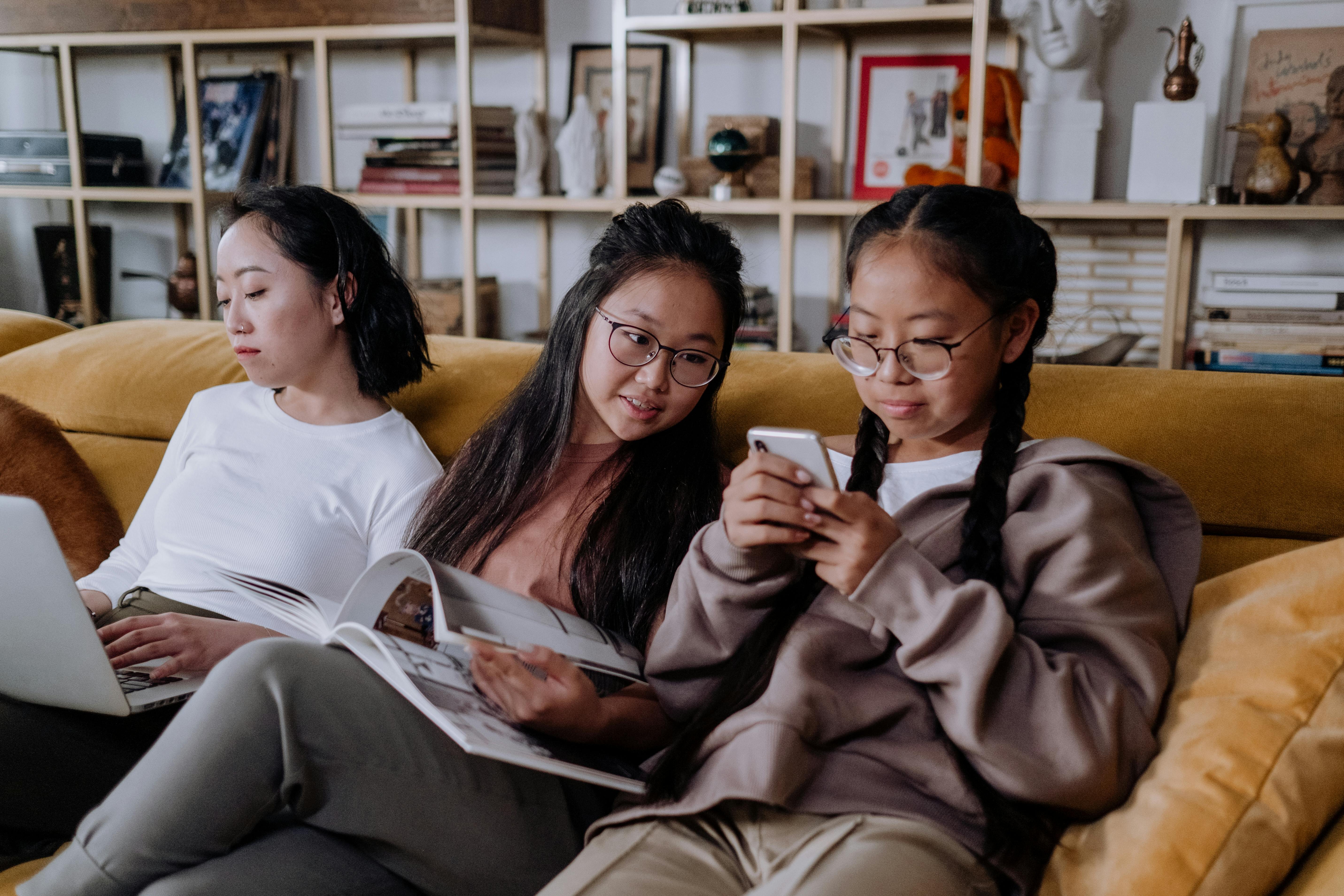 Some schools and programs are teaching teens how to manage their screen time instead of banning phones completely.