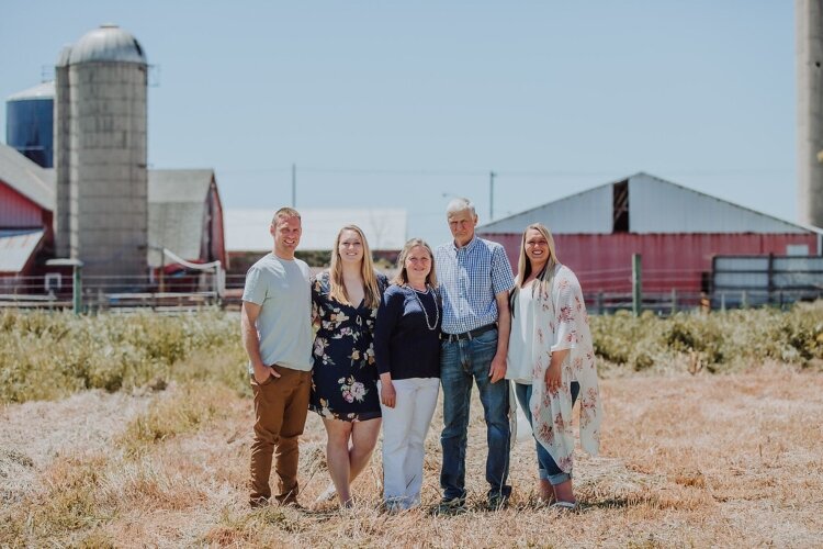 The Raterink family: Mike, Kelly, Brenda, Dennis and Amy 