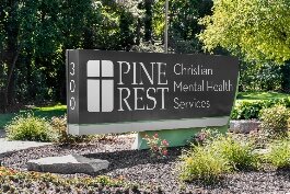 Small-Pine-Rest