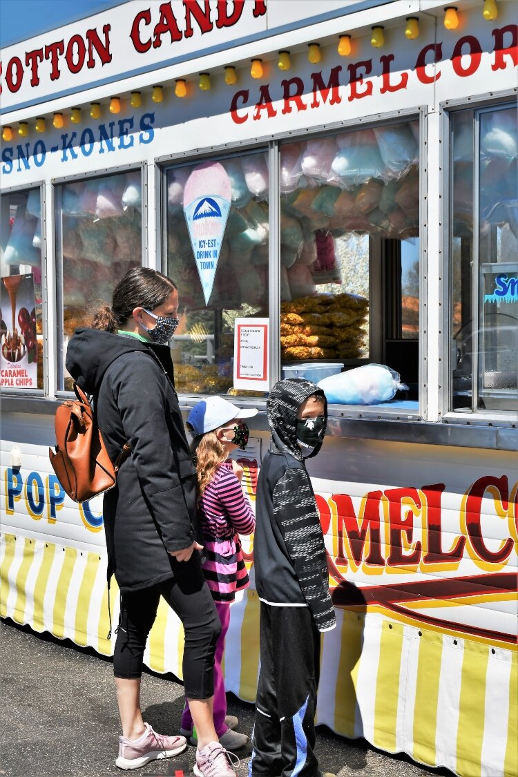 Dutch Treat Concessions was the lone vendor on Eighth Street during Tulip Time week.