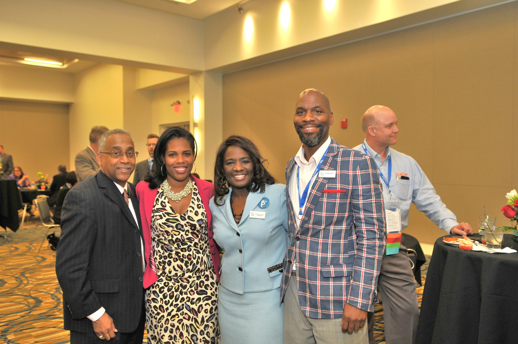 Kevin Johnson, Katrina Turnbow, Michelle Sourie Robinson y Andrew Sims. 