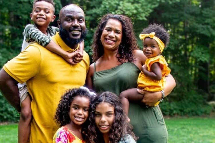 Henry and Lindsay Cherry with their four children. 