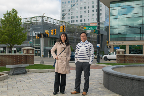 Neri Mendoza, left, and Sam DeYoung, right.