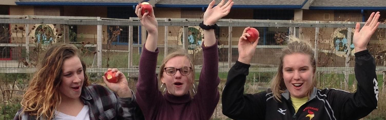 Students at Whitehall District Schools, a 10 Cents a Meal grantee, participate in the Michigan Apple Crunch.